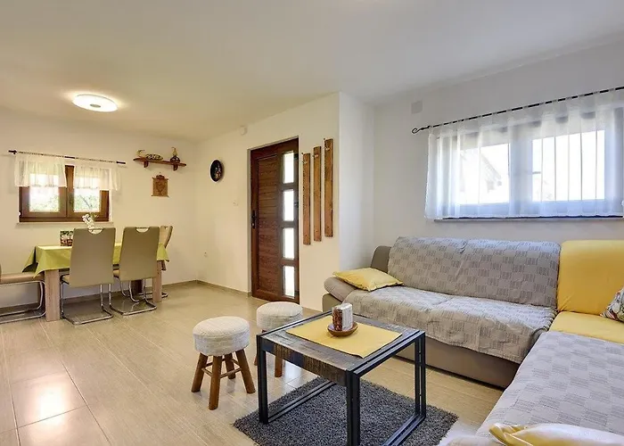 Nyaraló House Sandi